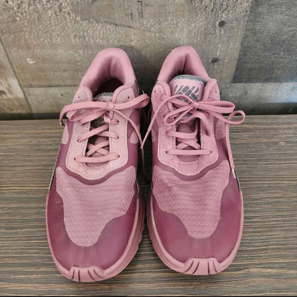 Womens Size 8 Columbia Tennis Shoes Purple